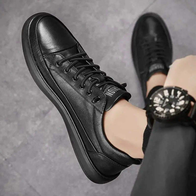 ¡PAGÁ 1, LLEVÁ 4! Kit All Black: 2 Zapatillas Flat Neo de Cuero Legítimo y 2 Relojes Premium | PROMOCIÓN ESPECIAL 30 AÑOS - ENVÍO GRATIS (promocón solo hoy)